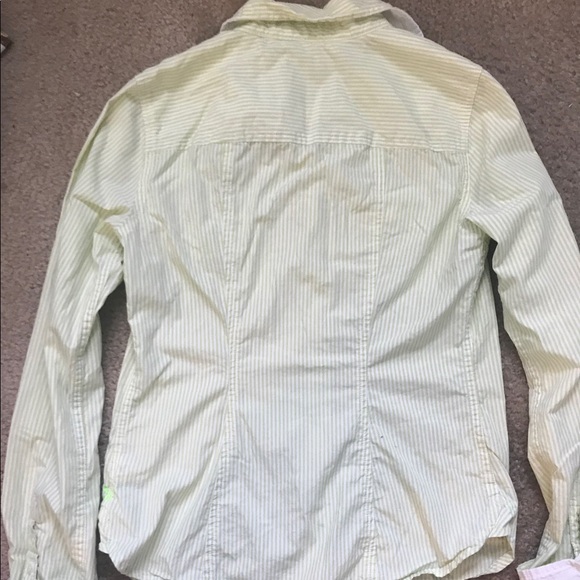 Girls size 2 dress shirt. - Picture 3 of 5